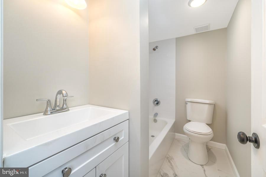 118 Nantucket Road Forked River, NJ 08731 - Photo 10 of 17 Gallery Image 10