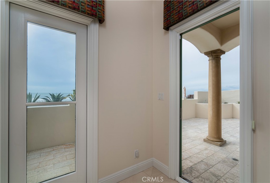 2420 The Strand Manhattan Beach, CA 90266 - Photo 15 of 42 a view of a bathroom with a shower and toilet