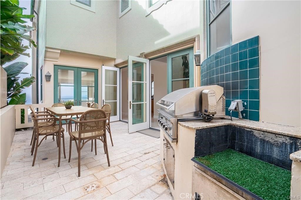 2420 The Strand Manhattan Beach, CA 90266 - Photo 21 of 61