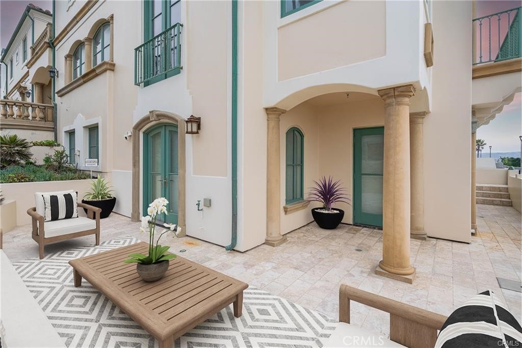 2420 The Strand Manhattan Beach, CA 90266 - Photo 23 of 61