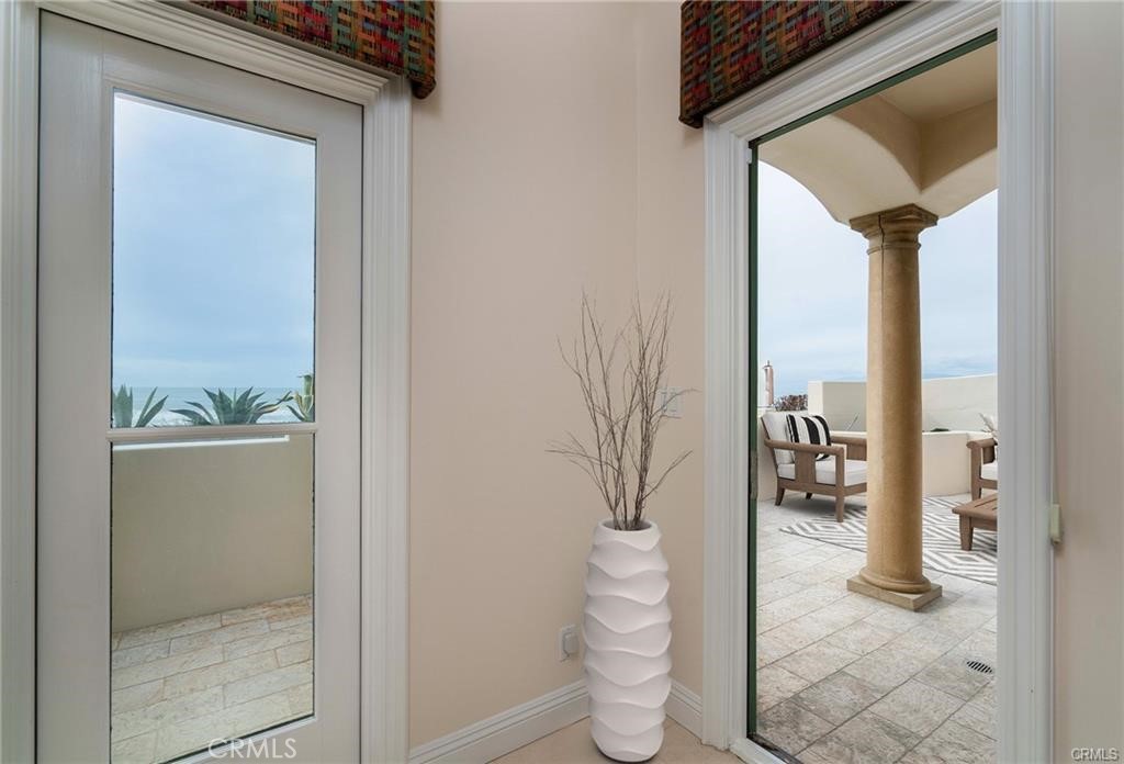 2420 The Strand Manhattan Beach, CA 90266 - Photo 26 of 61