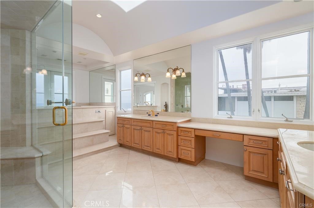 2420 The Strand Manhattan Beach, CA 90266 - Photo 42 of 61