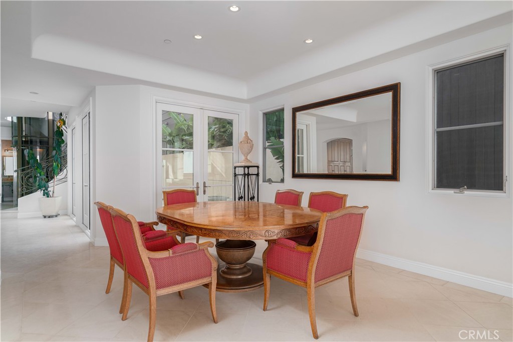 2420 The Strand Manhattan Beach, CA 90266 - Photo 7 of 42 a dining room with furniture and window