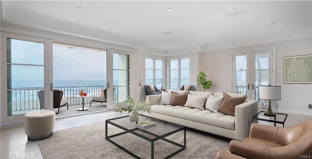 2420 The Strand Manhattan Beach, CA 90266 - Photo 9 of 61