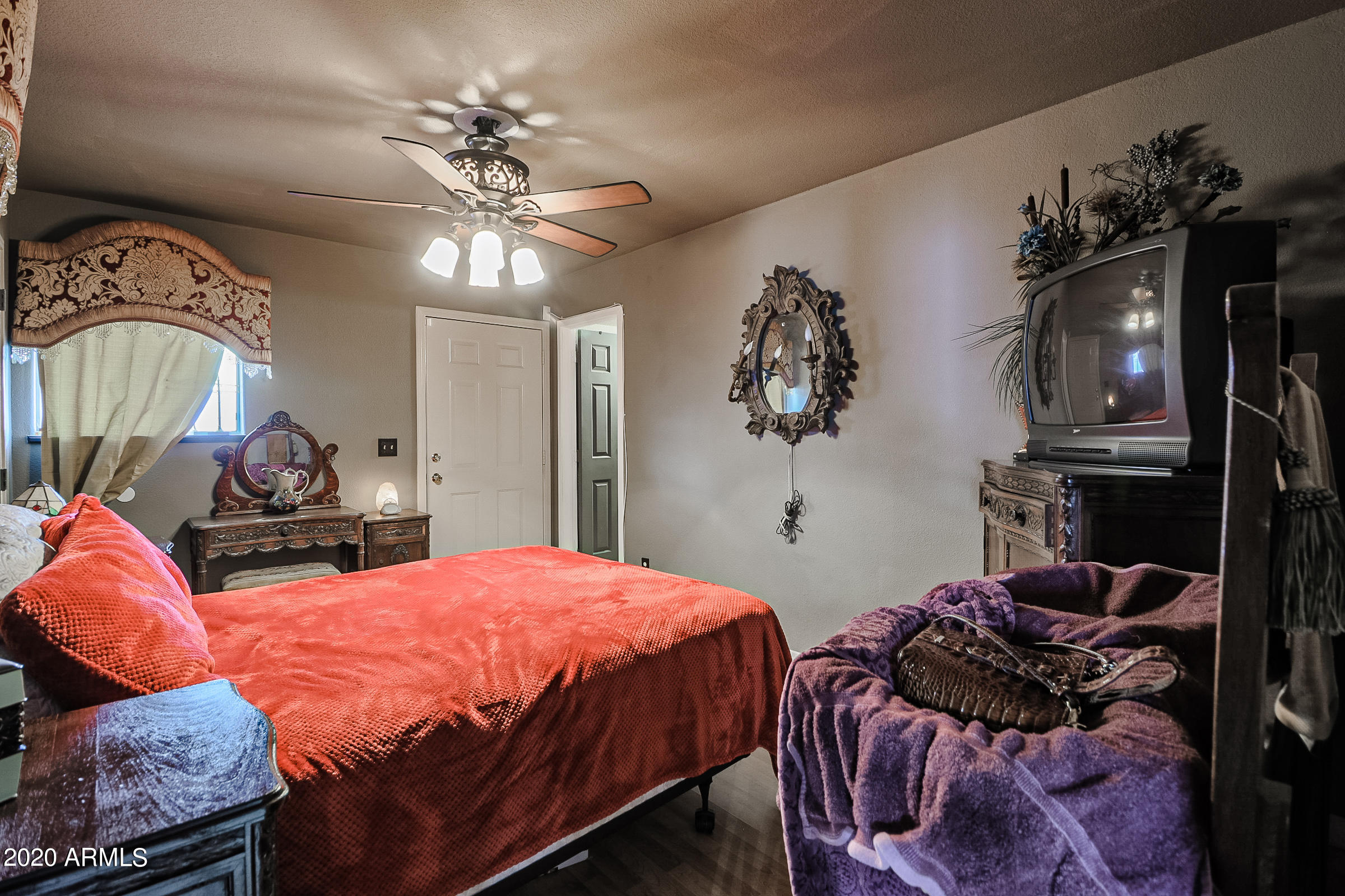 13626 North 18th Street Phoenix, AZ 85022 - Photo 16 of 34 B (13)