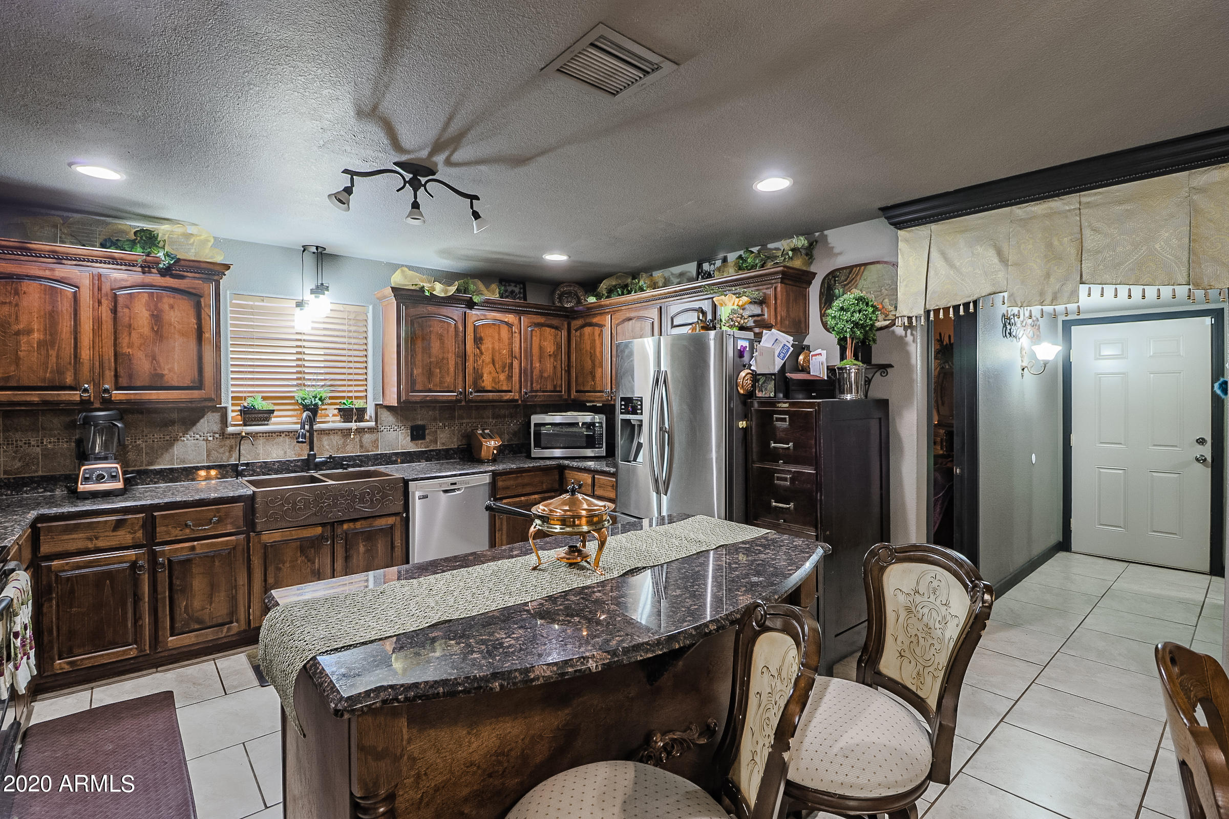 13626 North 18th Street Phoenix, AZ 85022 - Photo 5 of 34 B (11)