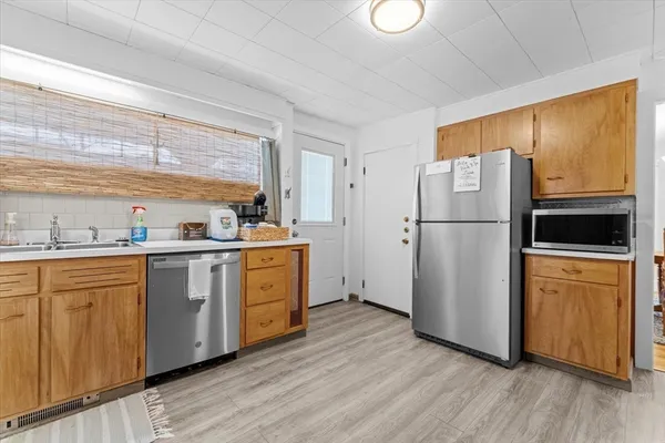 $3,750 | 6 Davis Way, Worcester, MA 01604