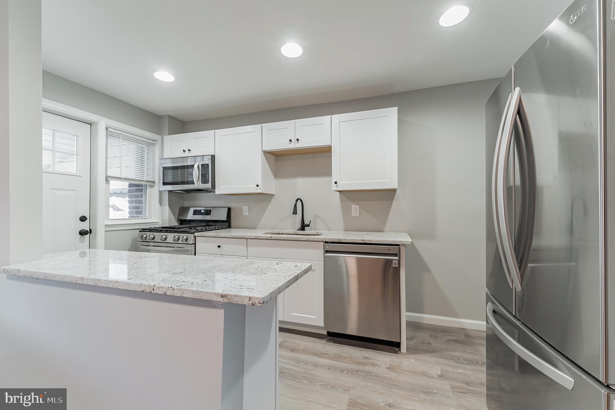 7408 Kirtley Road Baltimore, MD 21222 - Photo 3 of 29