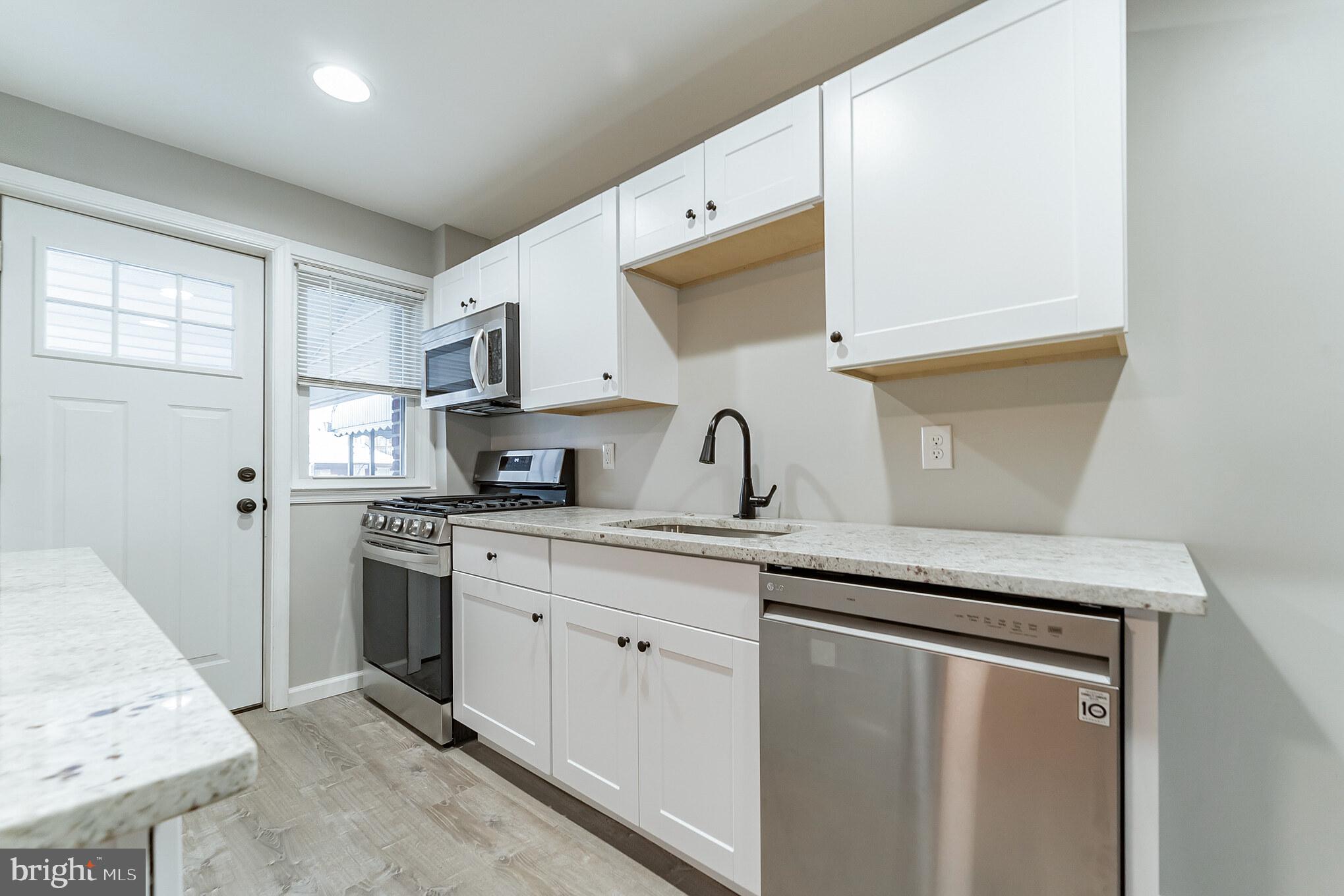 7408 Kirtley Road Baltimore, MD 21222 - Photo 4 of 29