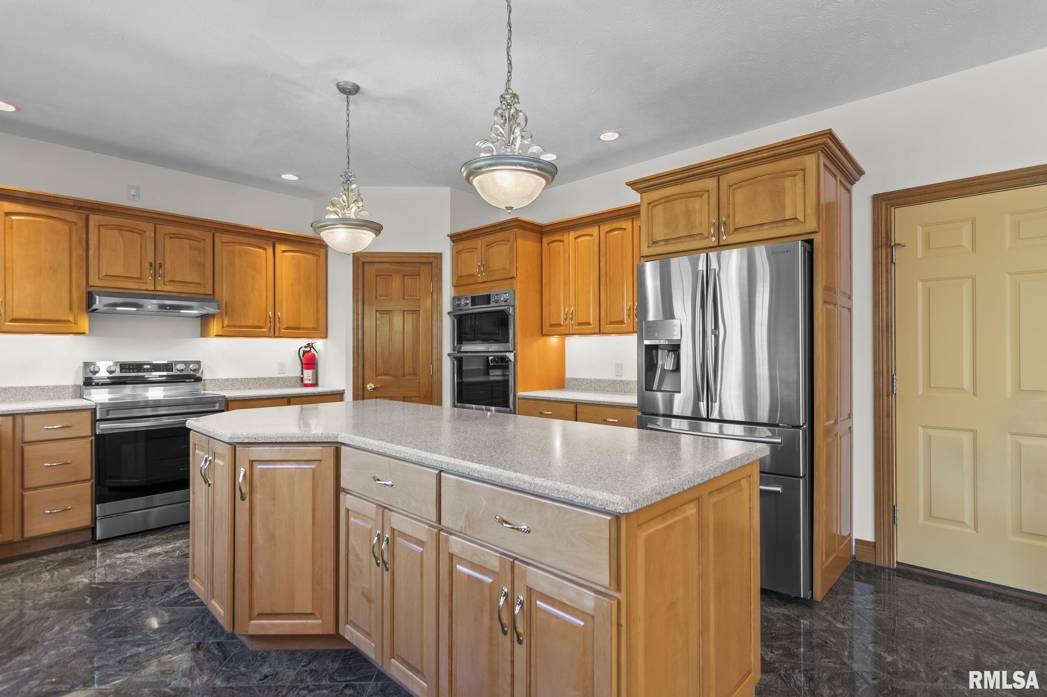 4809 Bears Paw Court Springfield, IL 62711 - Photo 17 of 70