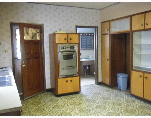 Kitchen. 