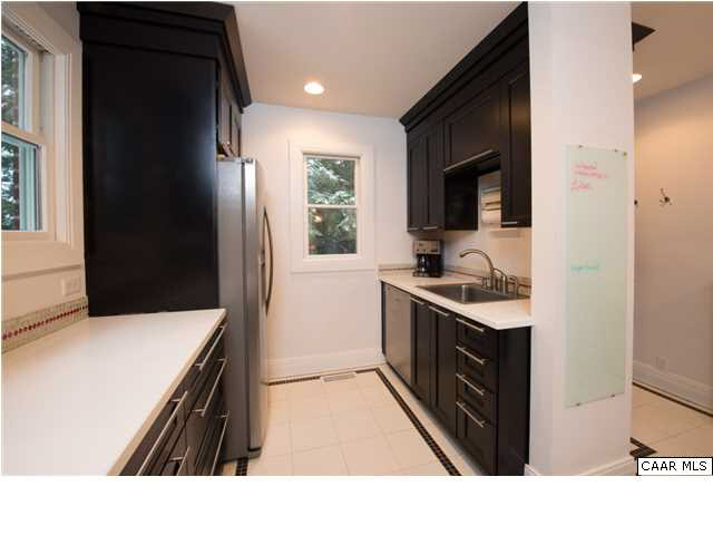 1872 Field Road Charlottesville, VA 22903 - Photo 7 of 29 Gallery Image 7