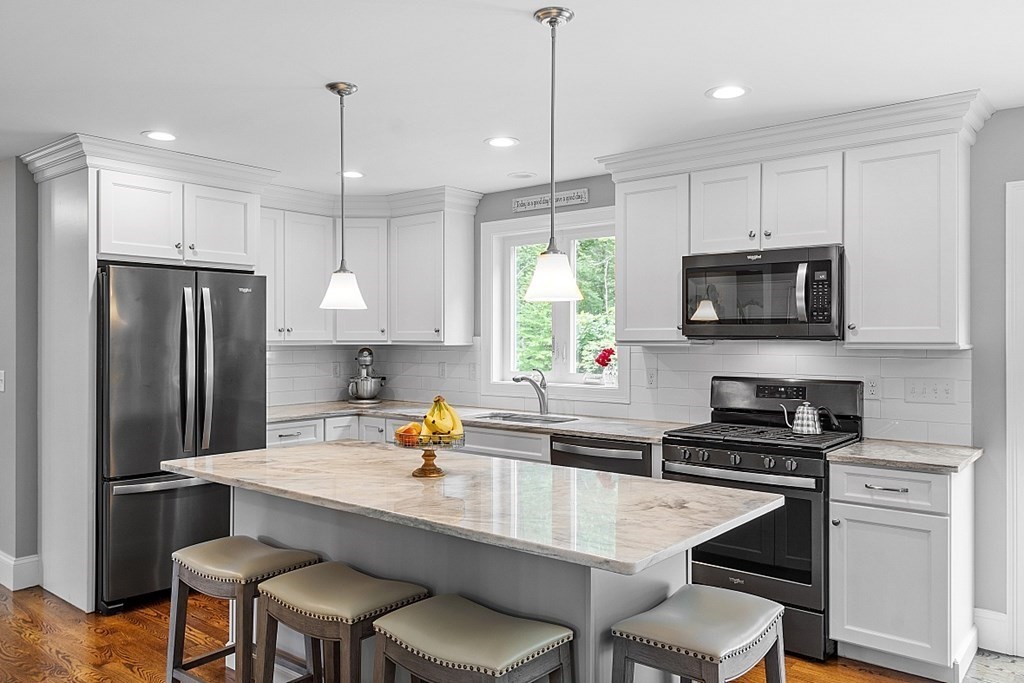 22 Bear Hill Road Dunstable, MA 01827 - Photo 3 of 42 Gallery Image 3