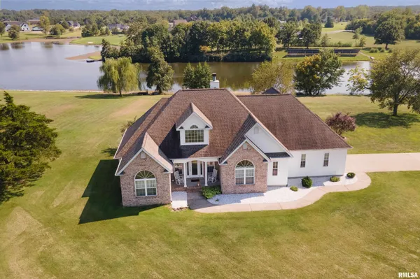 $484,000 | 1504 Sycamore Road, Carterville, IL 62918