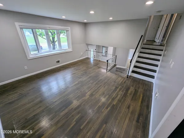 $665,000 | 5 Albany Avenue, Jackson, NJ 08527
