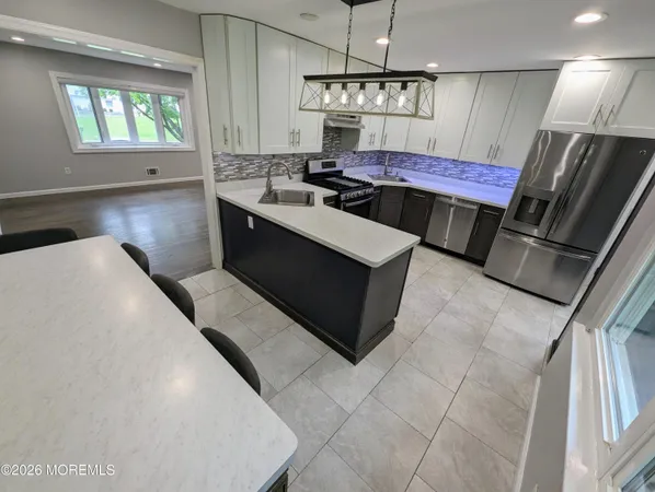 $665,000 | 5 Albany Avenue, Jackson, NJ 08527