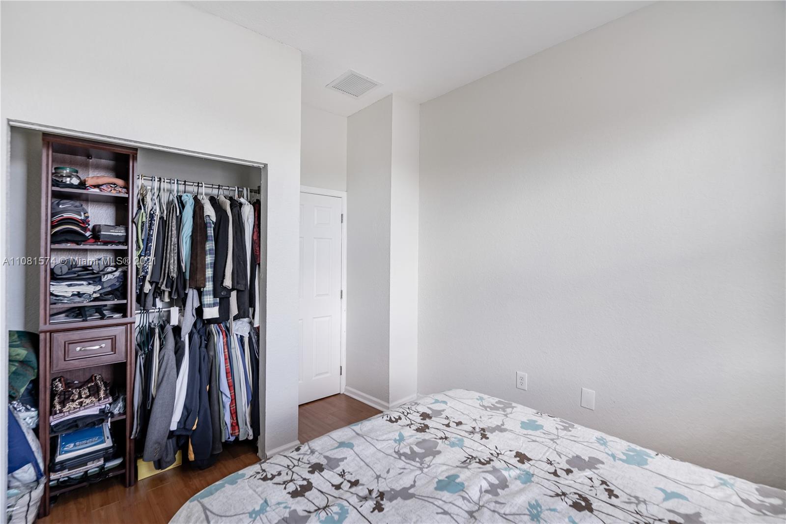 933 Southwest 153rd Path, Unit 933 Miami, FL 33194 - Photo 24 of 33 Gallery Image 24