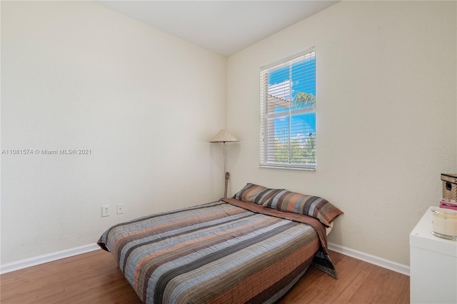 933 Southwest 153rd Path, Unit 933 Miami, FL 33194 - Photo 25 of 33 Gallery Image 25