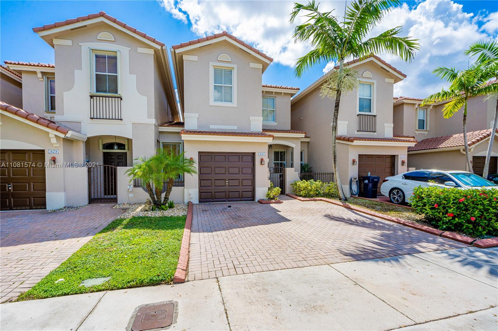 933 Southwest 153rd Path, Unit 933 Miami, FL 33194 - Photo 29 of 33 Gallery Image 29