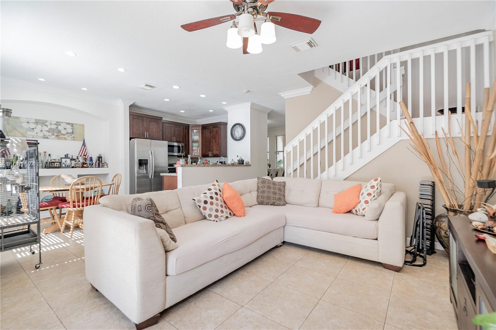 933 Southwest 153rd Path, Unit 933 Miami, FL 33194 - Photo 9 of 33 Gallery Image 9
