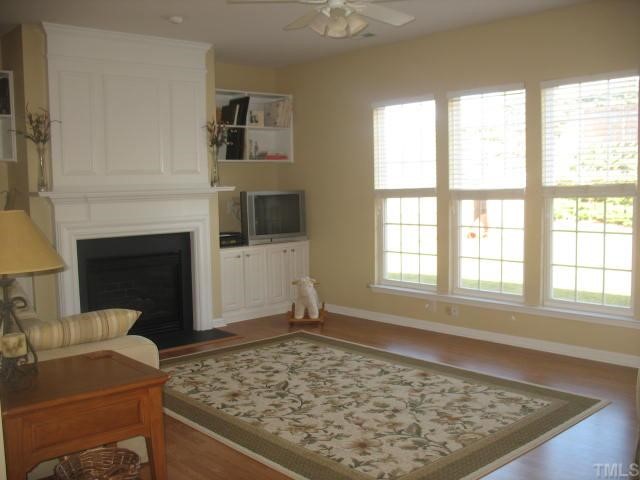 7436 Silver View Lane Raleigh, NC 27613 - Photo 4 of 12