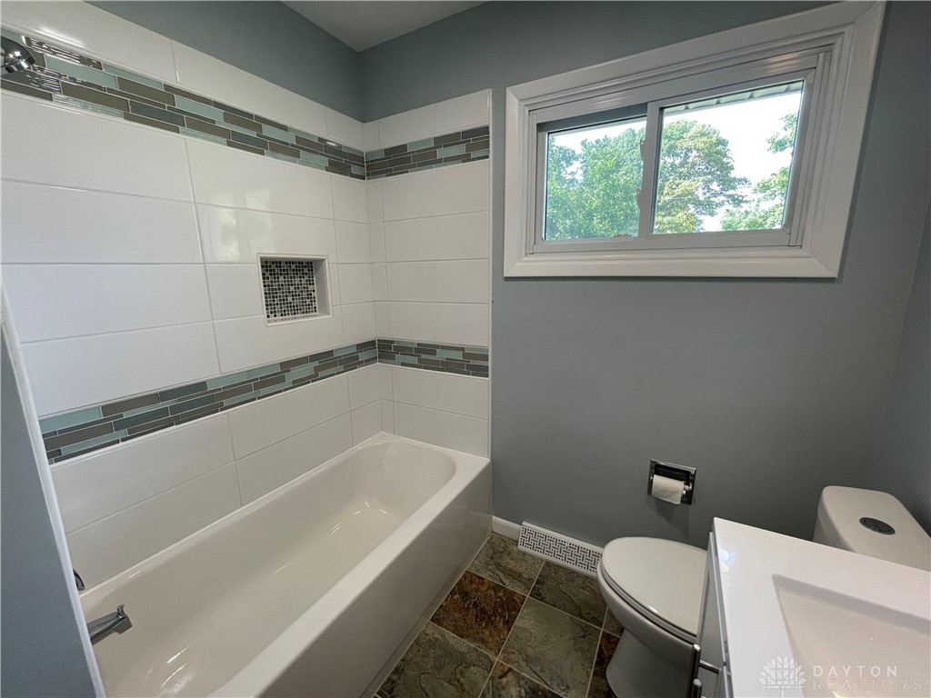 199 West Singer Street Springfield, OH 45506 - Photo 17 of 29 Gallery Image 17