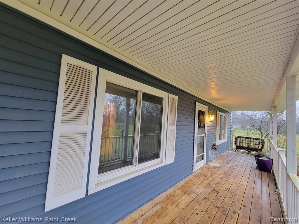 4875 Whipple Lake Road Clarkston, MI 48348 - Photo 2 of 16 Gallery Image 2