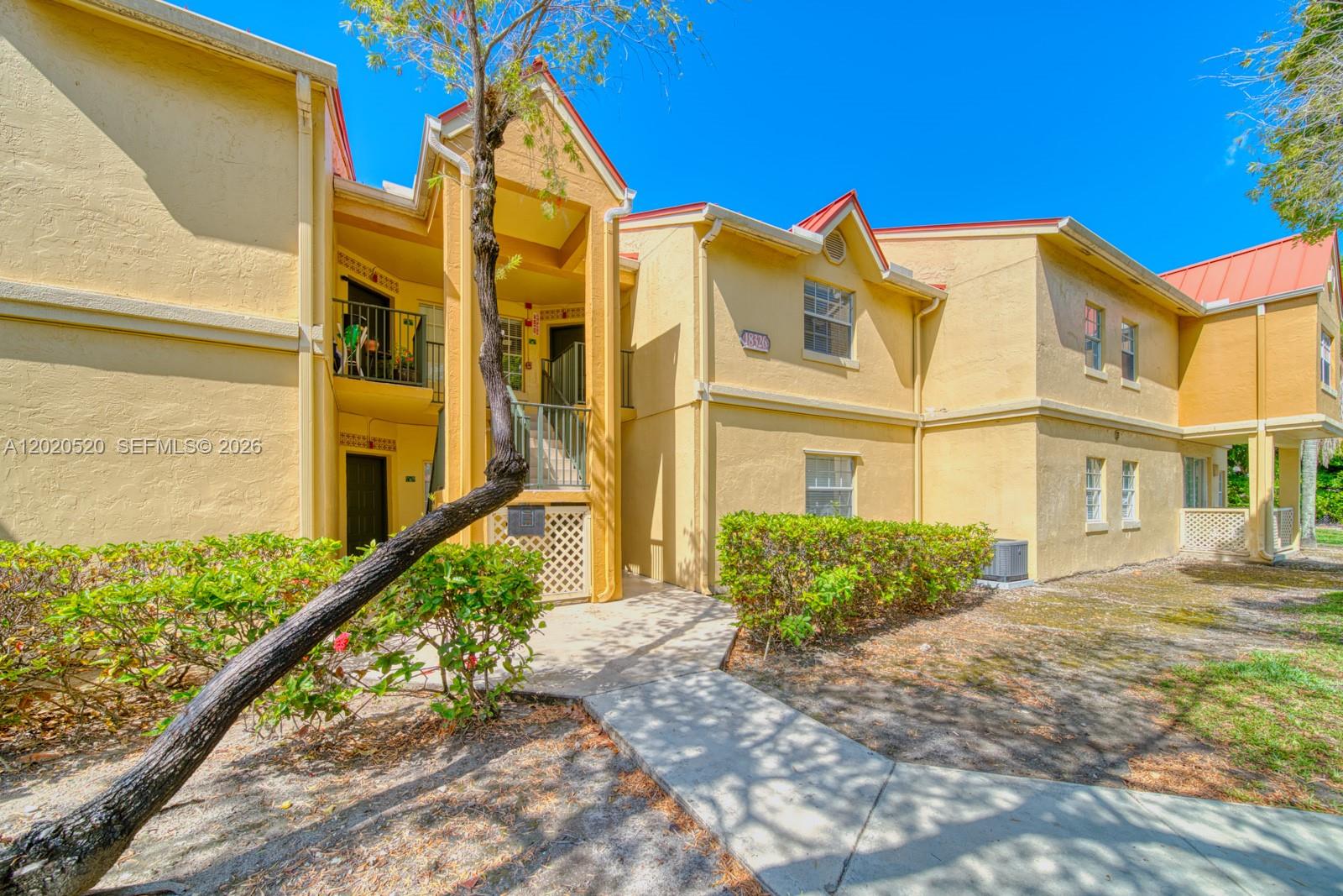 18326 Northwest 68th Avenue, Unit H Hialeah, FL 33015 - Photo 28 of 38