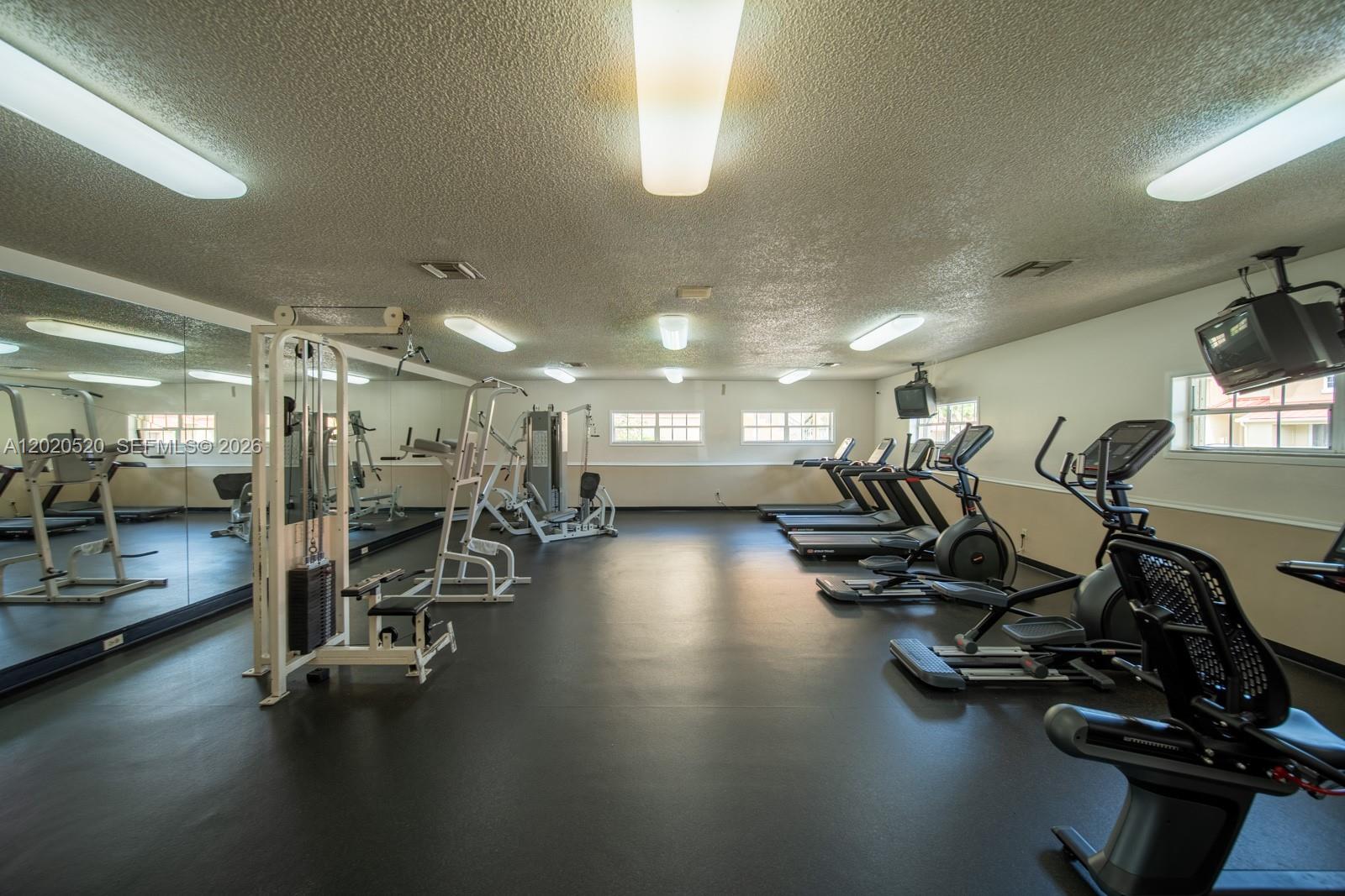 18326 Northwest 68th Avenue, Unit H Hialeah, FL 33015 - Photo 37 of 38