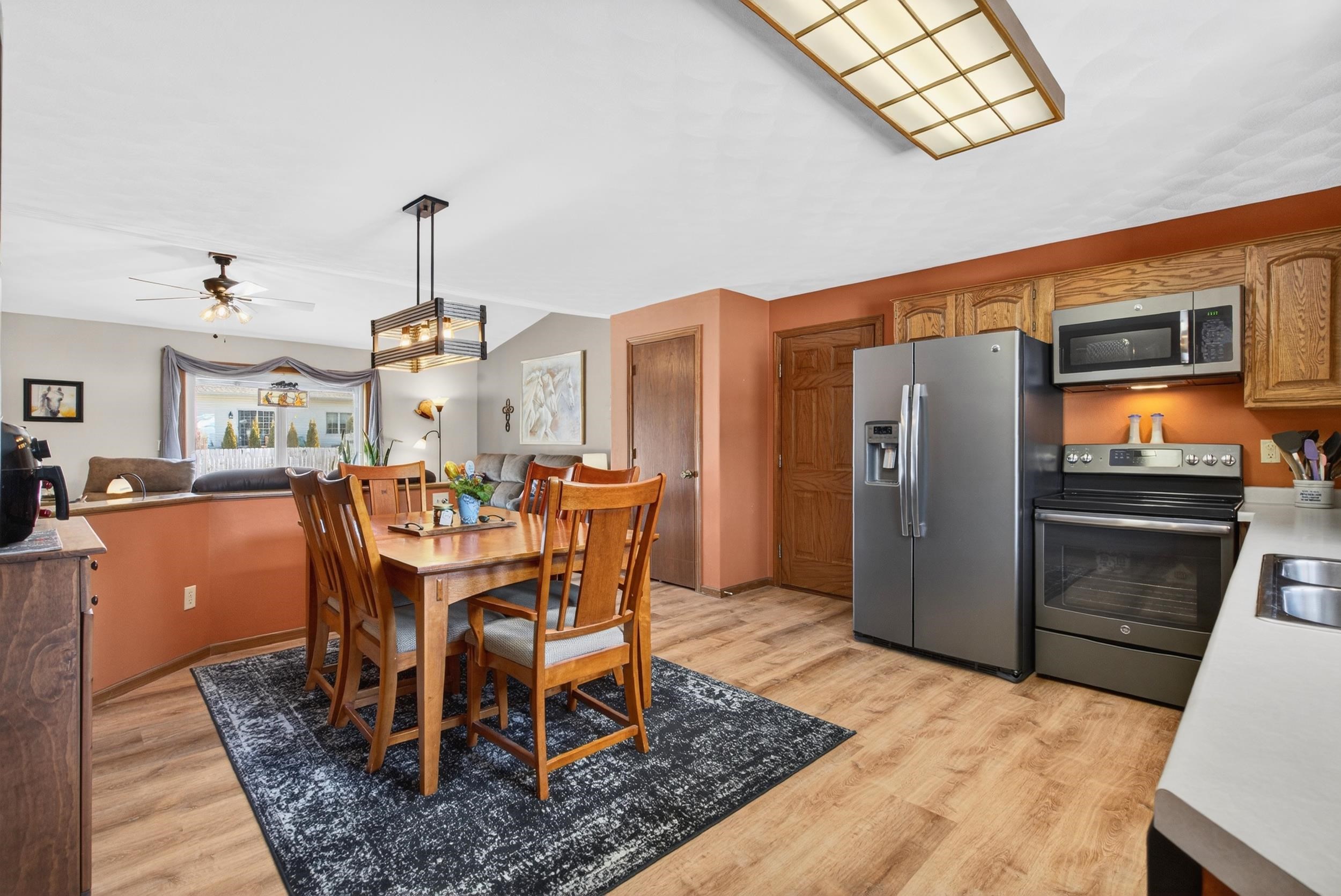 144 Baldwin Court Appleton, WI 54915 - Photo 11 of 31