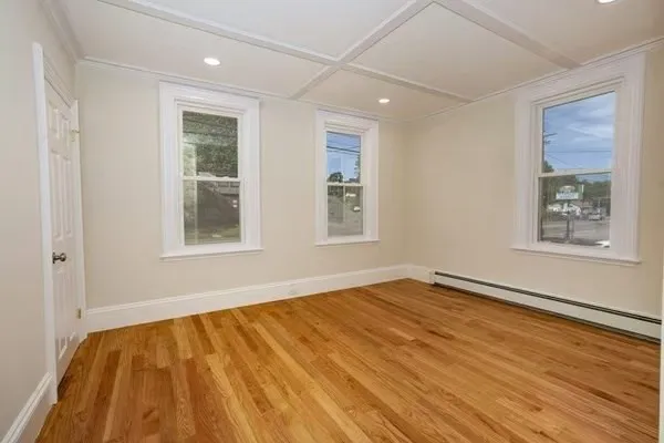 $4,000 | 1297 Pleasant Street, Weymouth, MA 02189