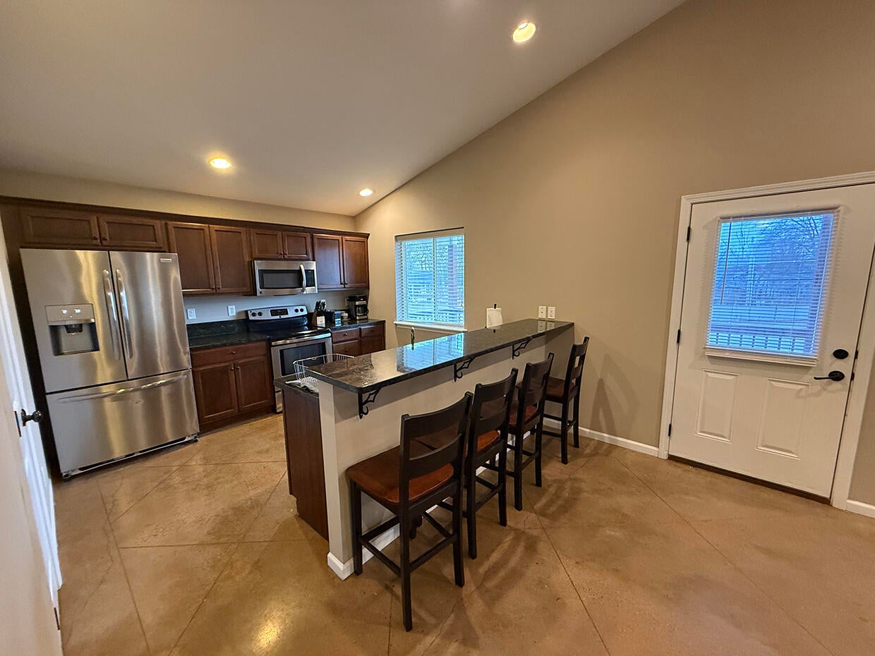 1409 Paris Road, Unit 201 Columbia, MO 65201 - Photo 3 of 37 02