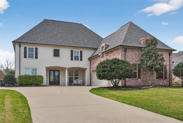 $685,000 | 9422 Milbank Drive, Shreveport, LA 71115