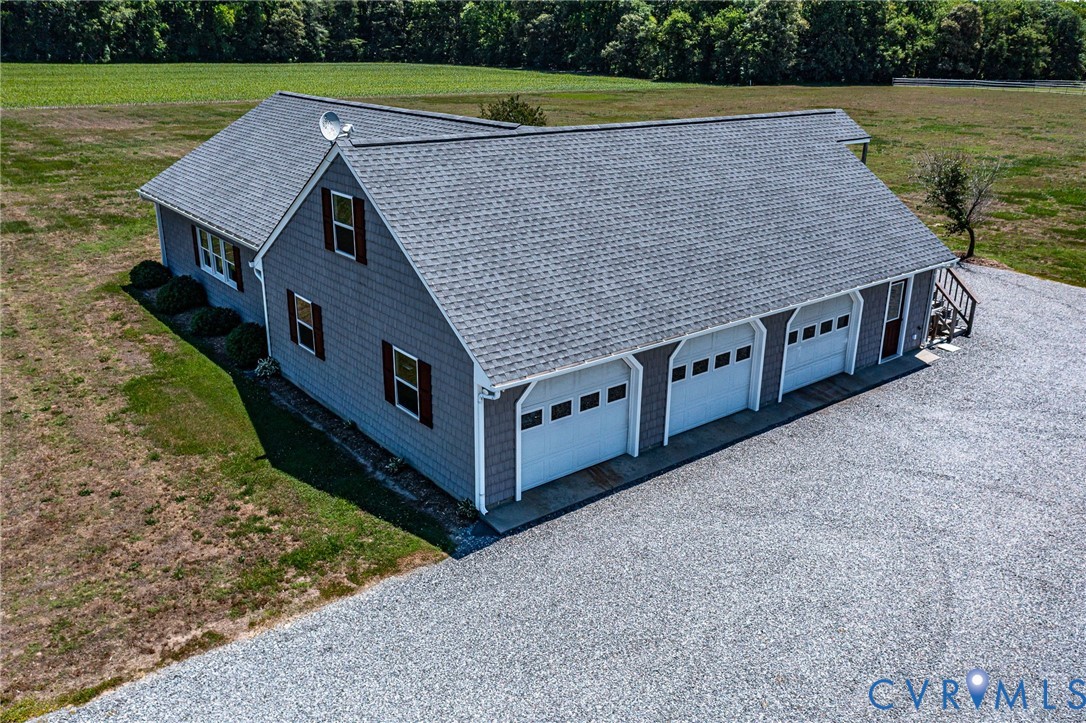 765 Senora Road Lancaster, VA 22503 - Photo 4 of 48
