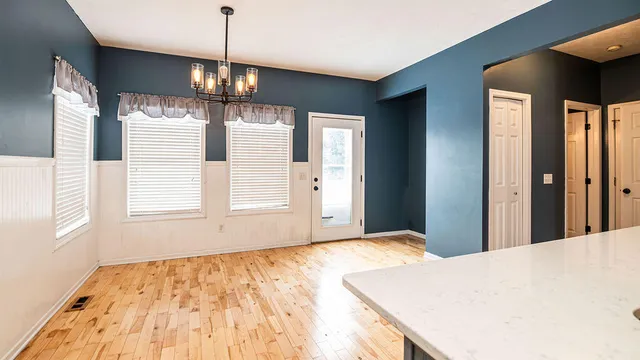 $469,500 | 2550 Willow View Drive, Jenison, MI 49428