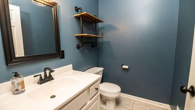 $469,500 | 2550 Willow View Drive, Jenison, MI 49428