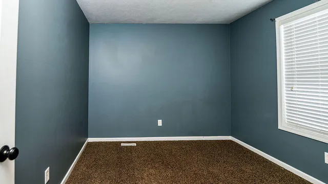 $469,500 | 2550 Willow View Drive, Jenison, MI 49428