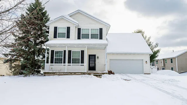 $469,500 | 2550 Willow View Drive, Jenison, MI 49428