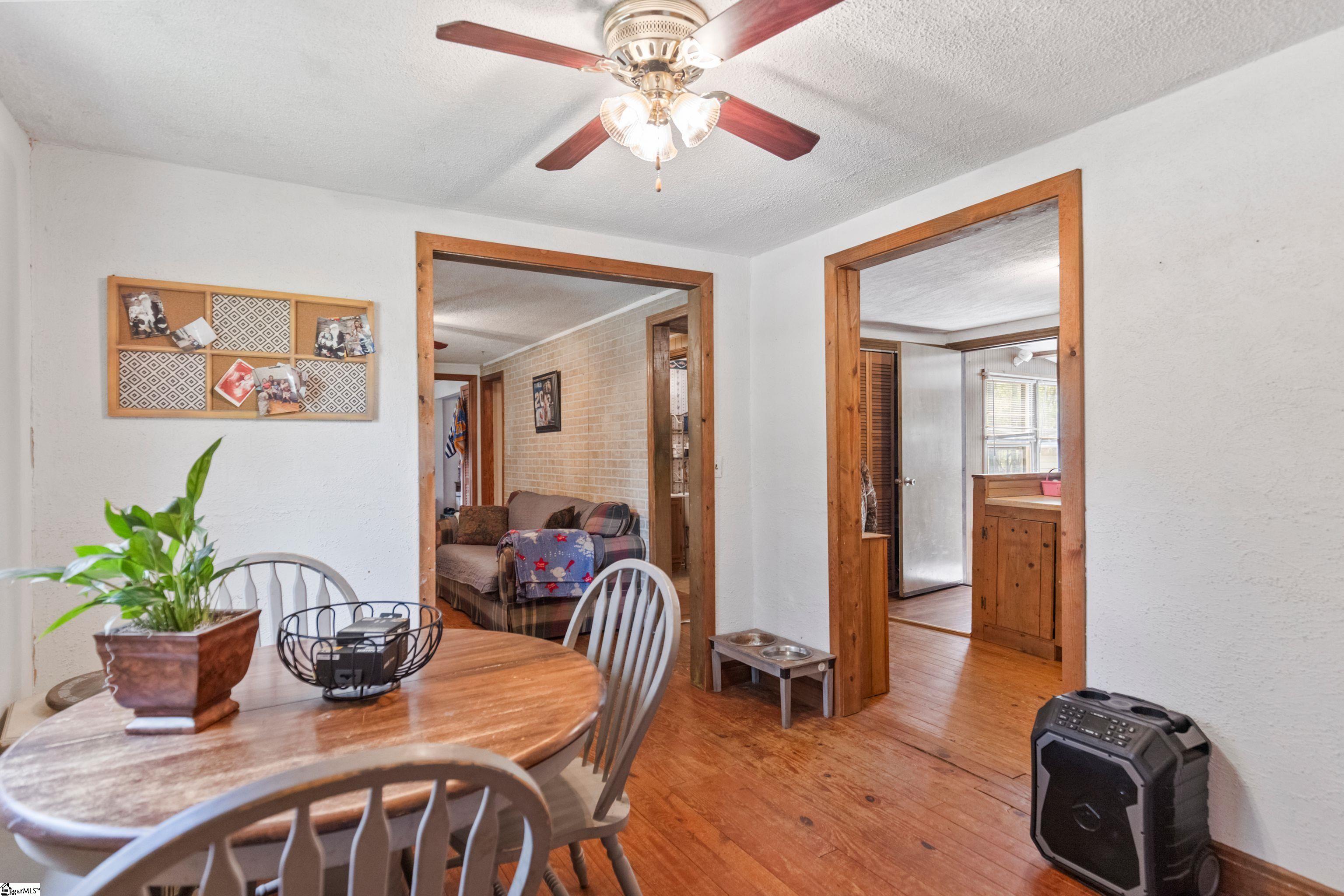 525 Fire Tower Road Williamston, SC 29697 - Photo 9 of 32