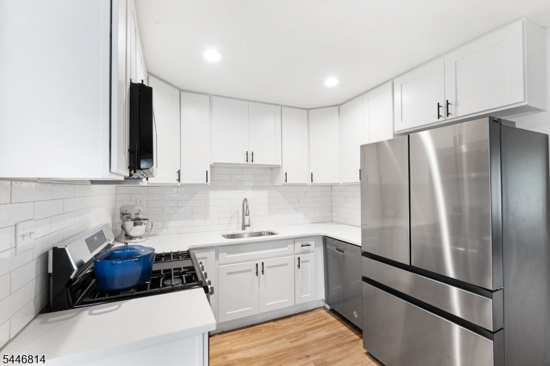20 Harry Road Bridgewater, NJ 08807 - Photo 6 of 28