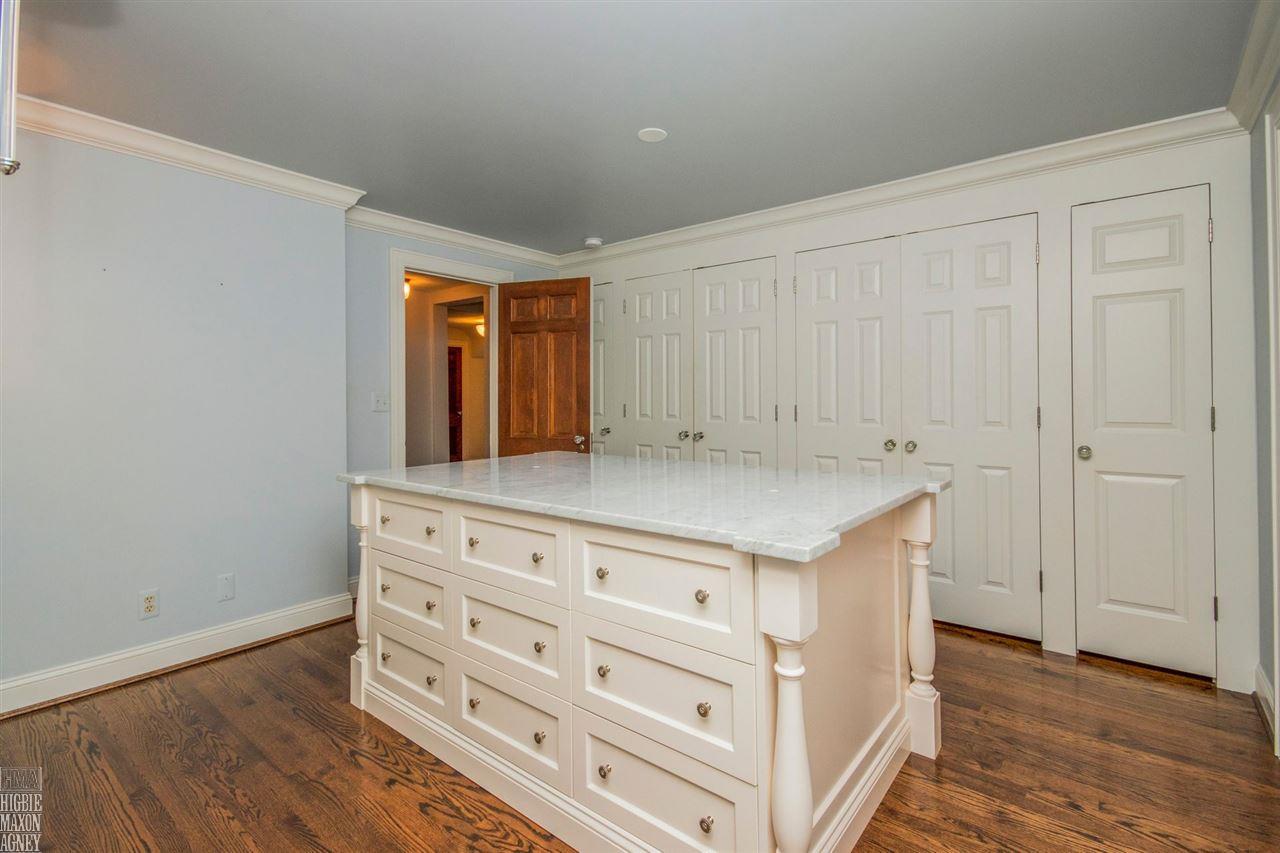 136 Linden Road Birmingham, MI 48009 - Photo 25 of 48 31349169-24.JPG