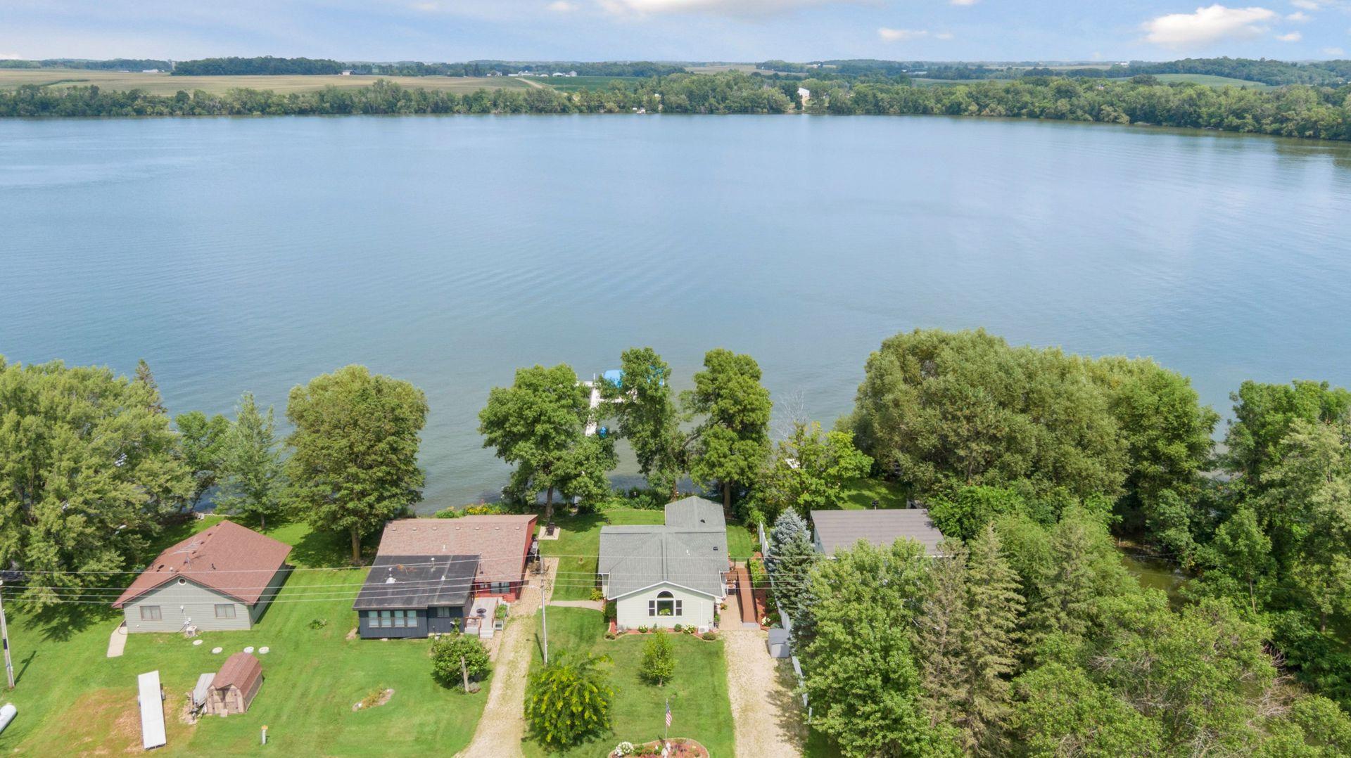 18662 Beach Lane Le Center, MN 56057 - Photo 2 of 38