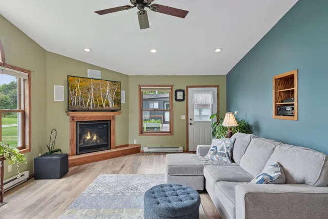 $475,000 | 18662 Beach Lane, Le Center, MN 56057