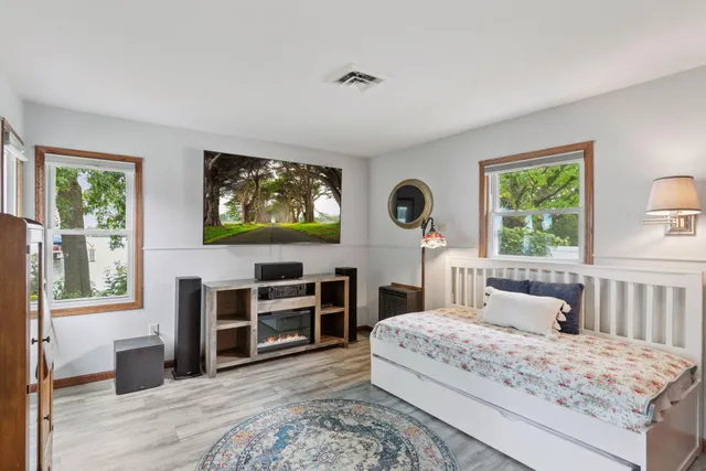 $475,000 | 18662 Beach Lane, Le Center, MN 56057