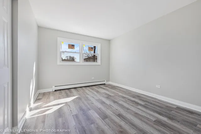 $1,750 | 7653 Roberts Road, Unit 1E, Bridgeview, IL 60455