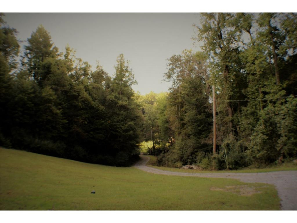 325 Piney Grove Road Hampton, TN 37658 - Photo 23 of 31 Photo 23
