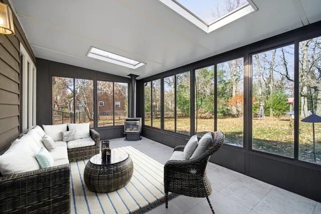 $335,000 | 13310 West Greenview Drive, Wadsworth, IL 60083