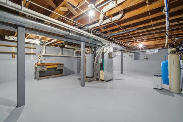 $335,000 | 13310 West Greenview Drive, Wadsworth, IL 60083