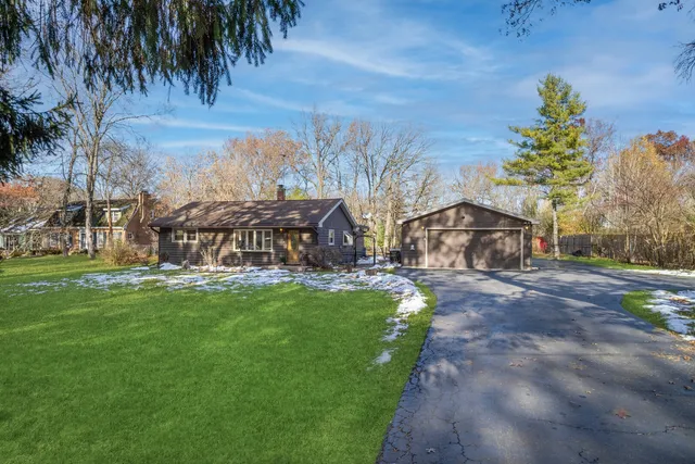 $335,000 | 13310 West Greenview Drive, Wadsworth, IL 60083