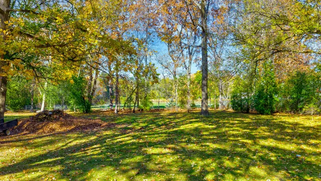 $335,000 | 13310 West Greenview Drive, Wadsworth, IL 60083